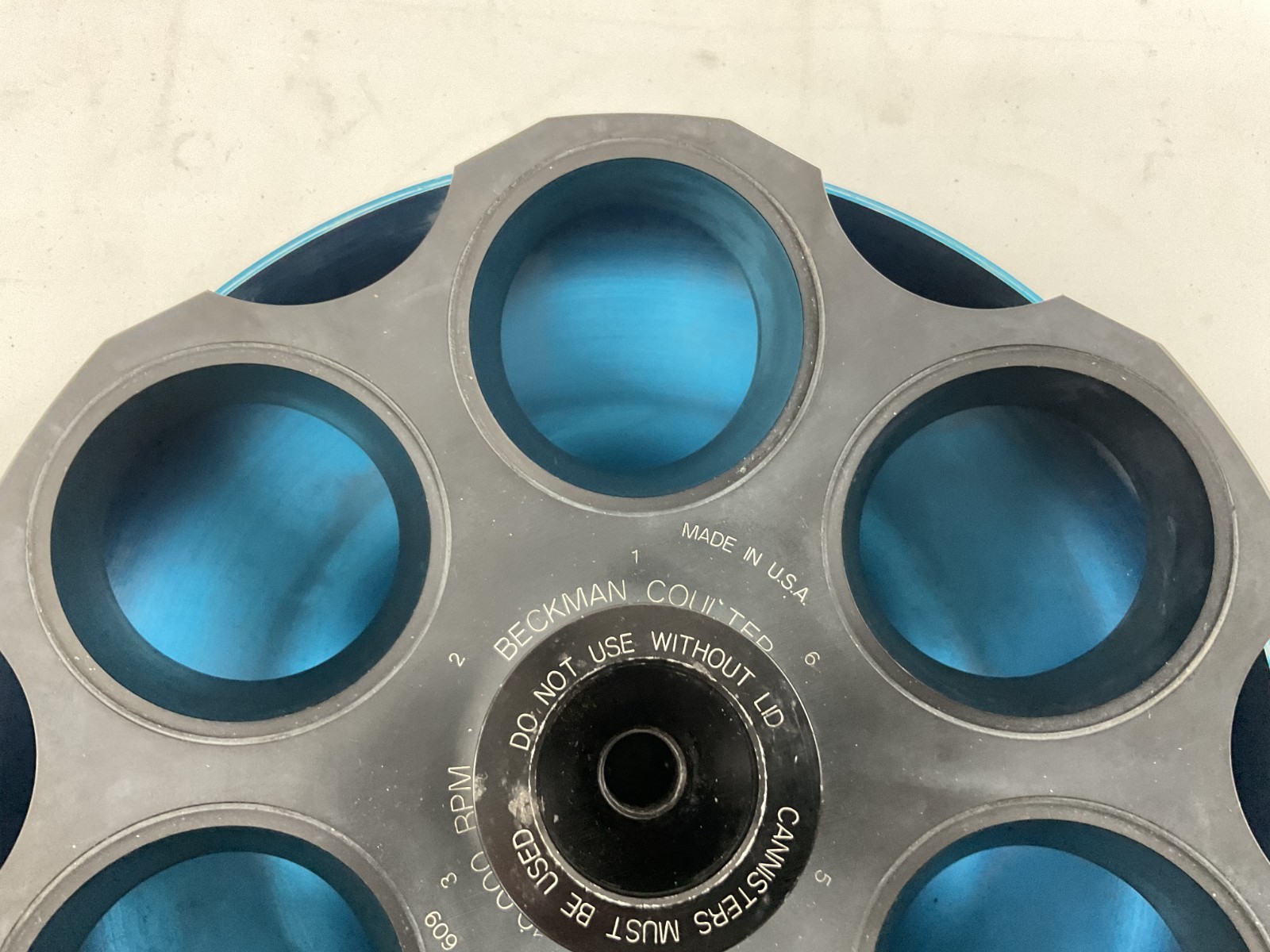 Beckman Coulter JLA-10.500 Fixed Angle Centrifuge J Series Rotor with 6 Inserts