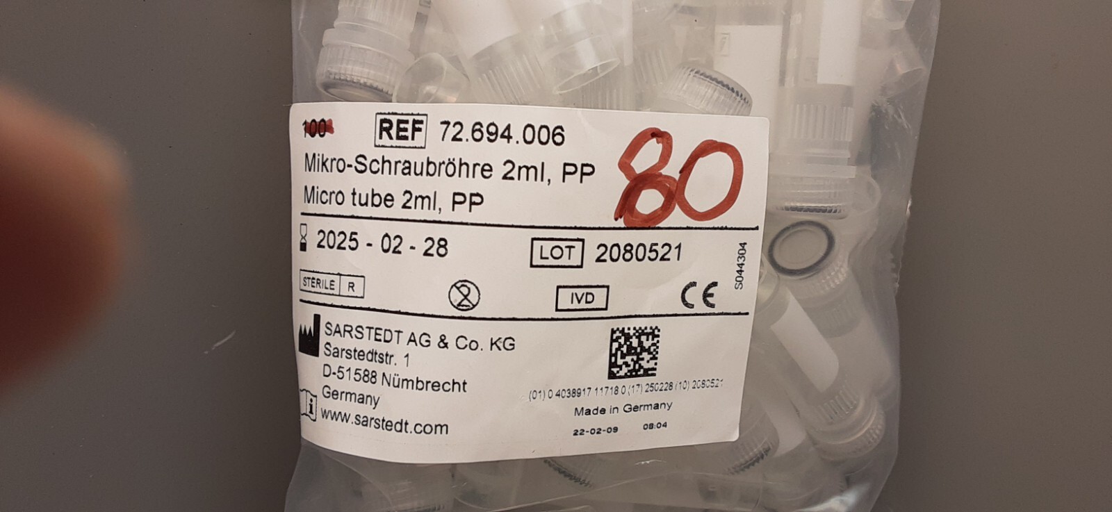 2ml Micro tube /screw cap (80) 72.694.006 Exp. 2025-02-28