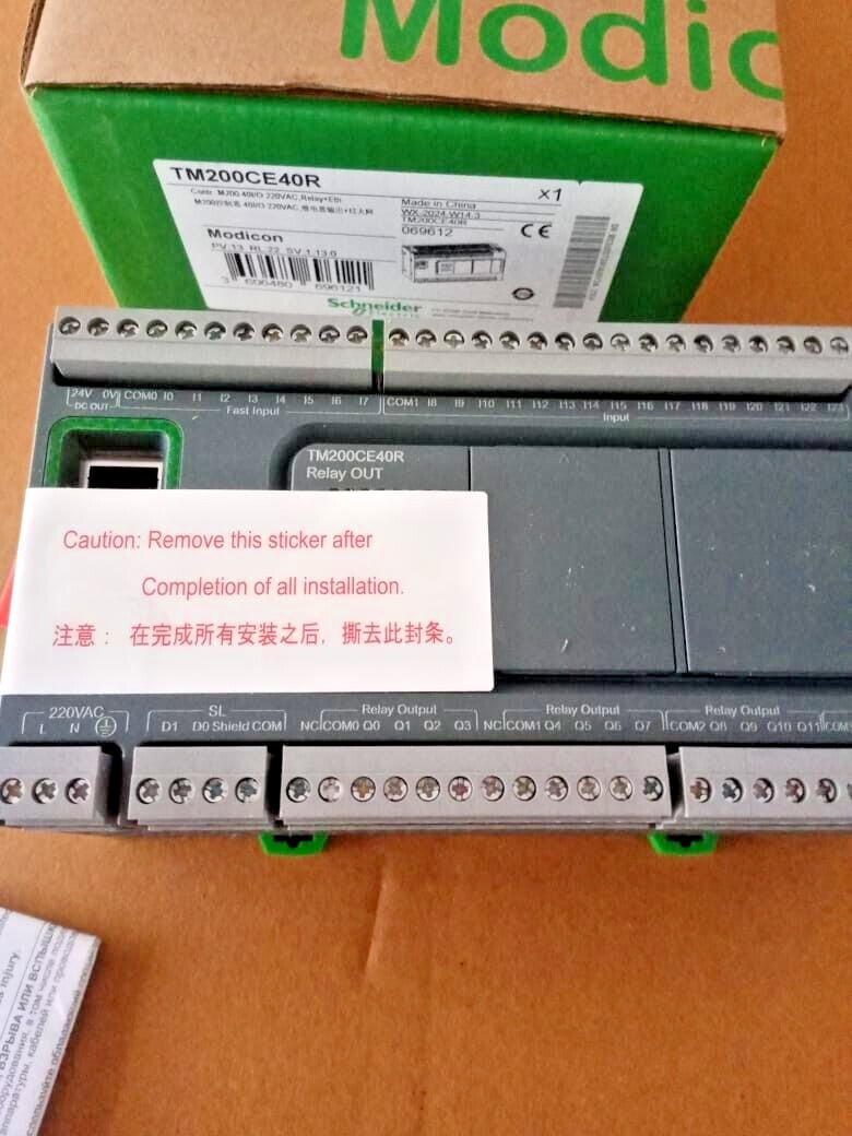 NEW Schneider TM200CE40R controller, Modicon Easy M200, 40 IO, relay, Ethernet