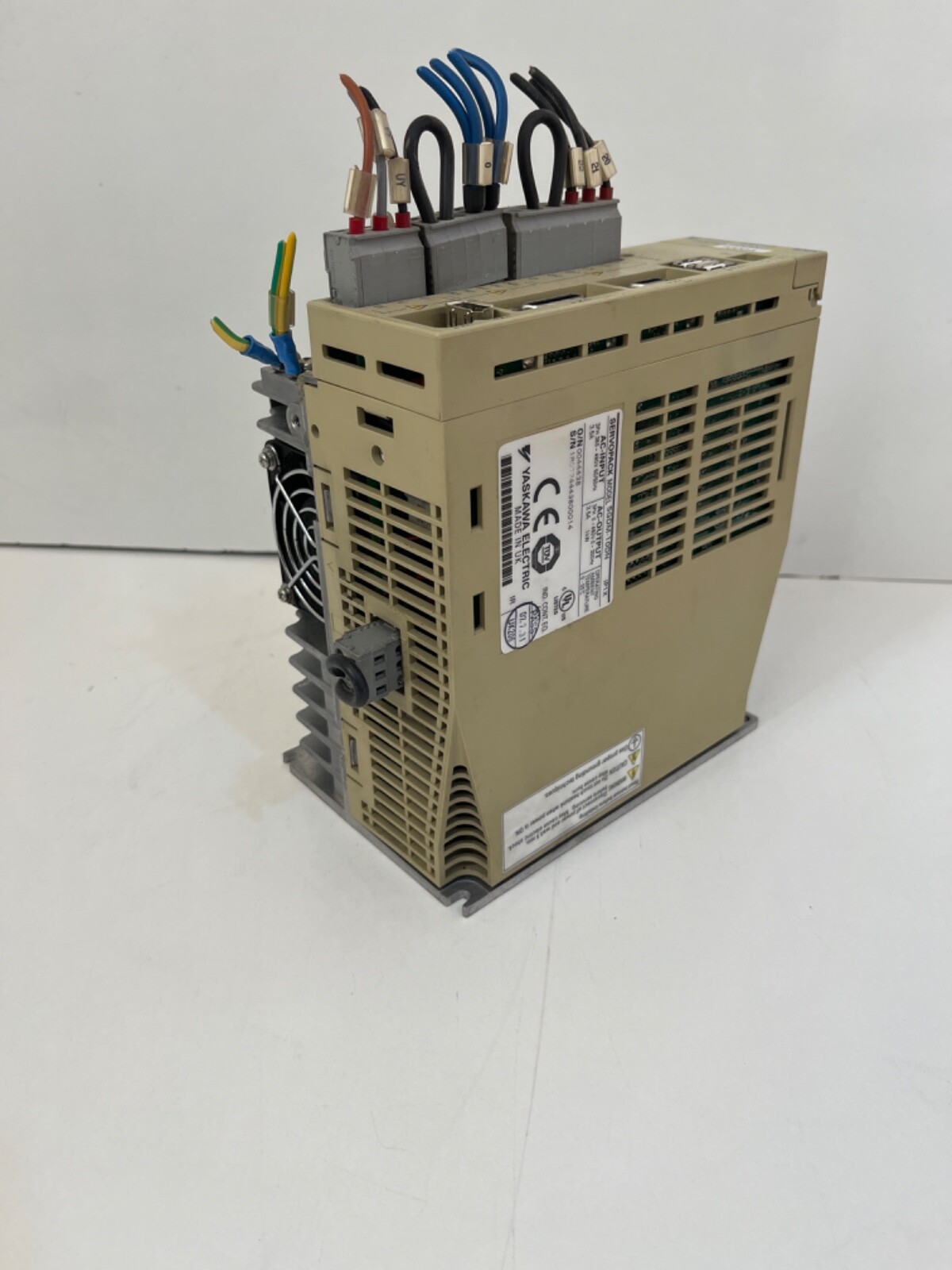 YASKAWA SERVOPACK SGDM-10DN