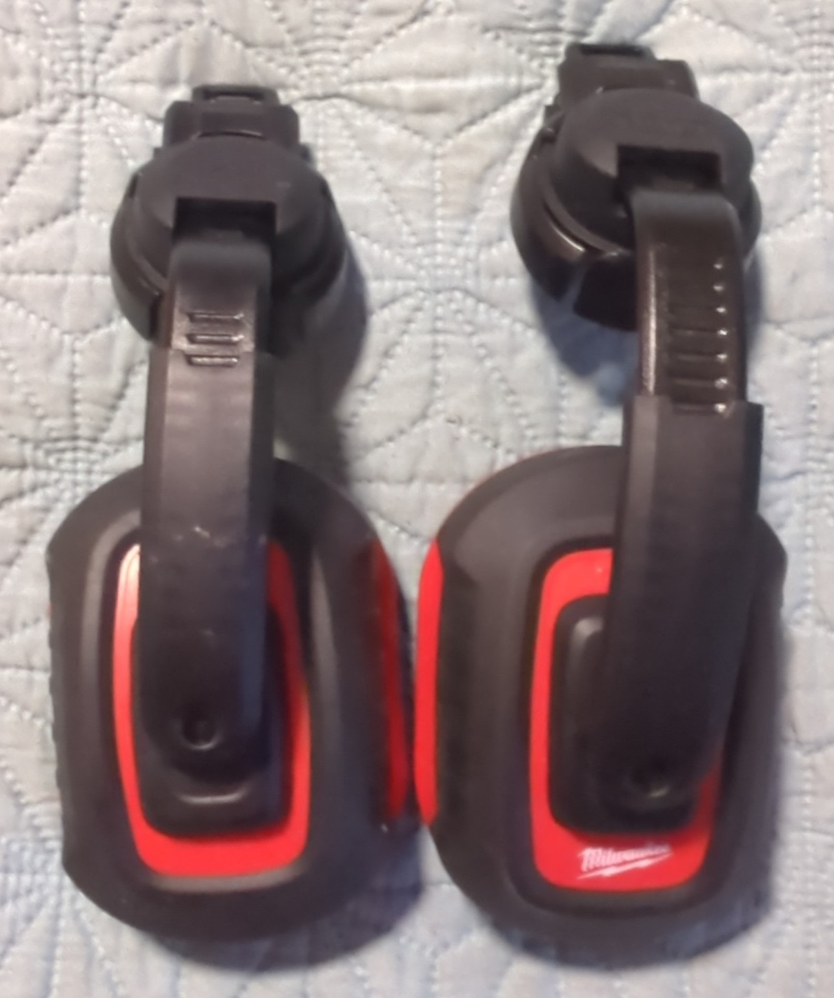 Milwaukee BOLT Hard Hat Mounted Earmuffs 24dB NRR Passive 48-73-3250