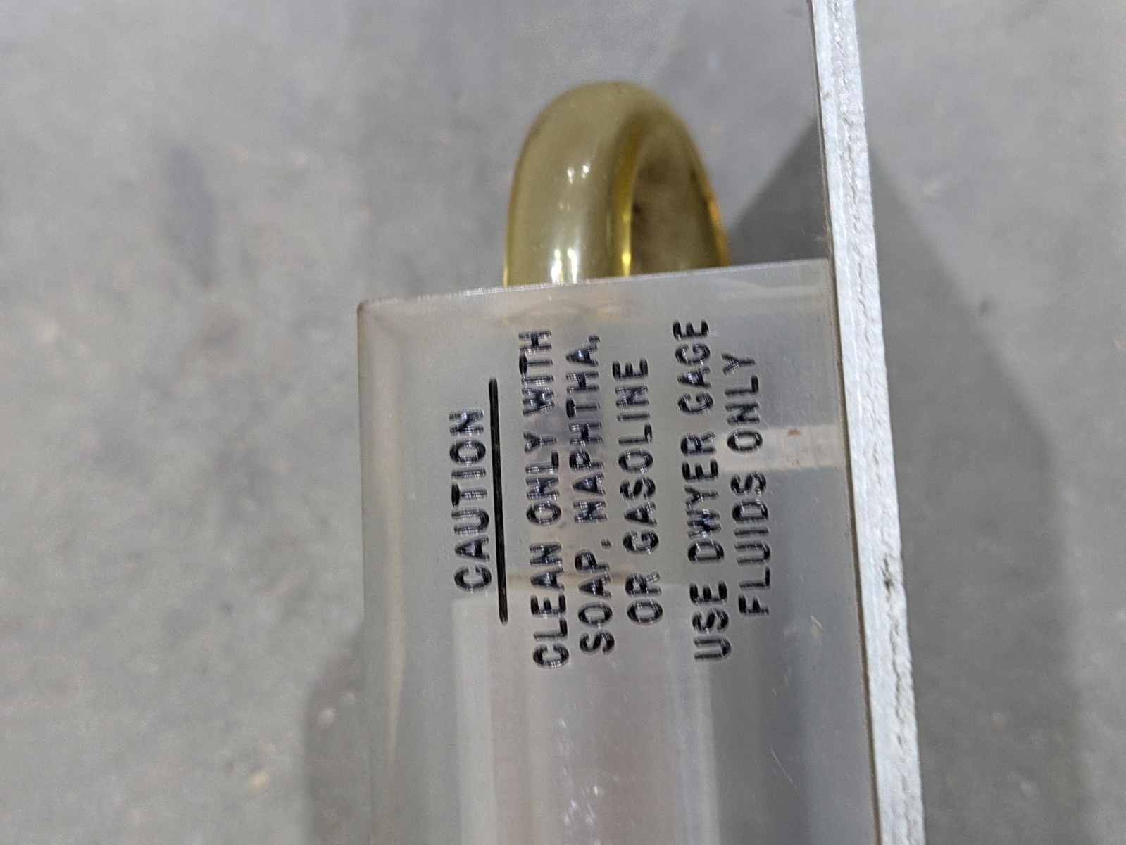 Dwyer 1230-36 Flex-Tube Well-Type Manometer Series 1230 36-Inch Range Used