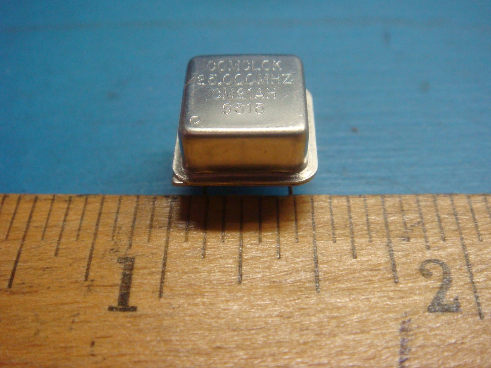 (5) COMCLOK CM21AH-25.000 25 MHz 5V 8 PIN HCMOS CRYSTAL CLOCK OSCILLATOR