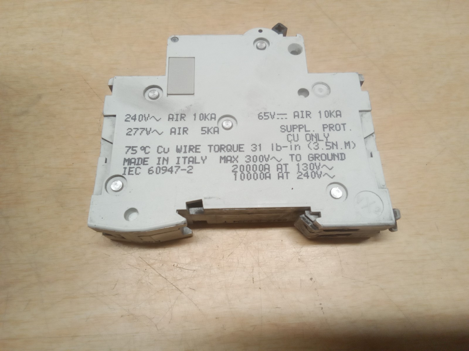 Merlin Gerin 17417 C30A Circuit Breaker