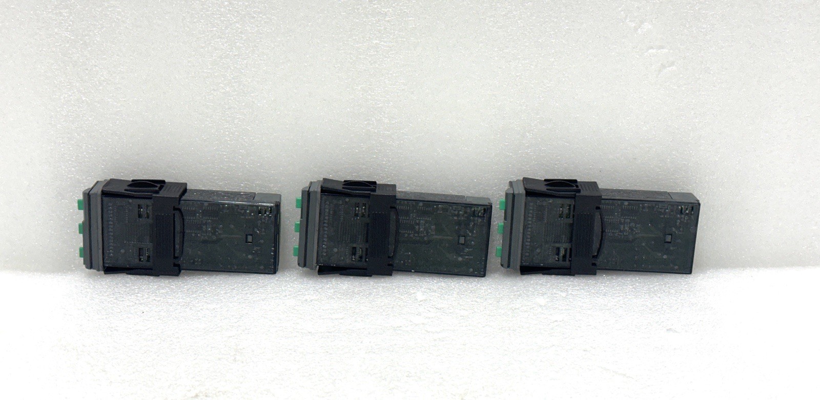 CAL CONTROLS 3200 TEMPERATURE CONTROLLER
