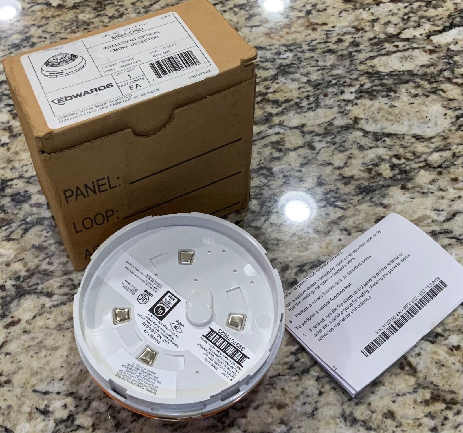 Edwards SIGA-OSD Intelligent Optical Smoke Detector White New in Open Box