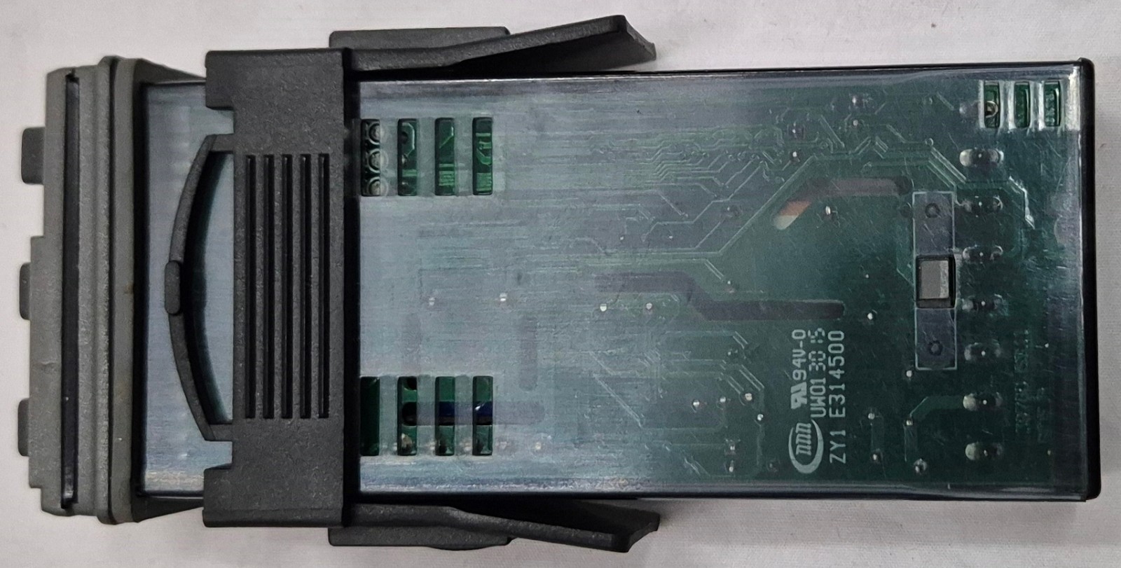 CAL CONTROLS 3200 PID Temperature Controller CODE: 320050