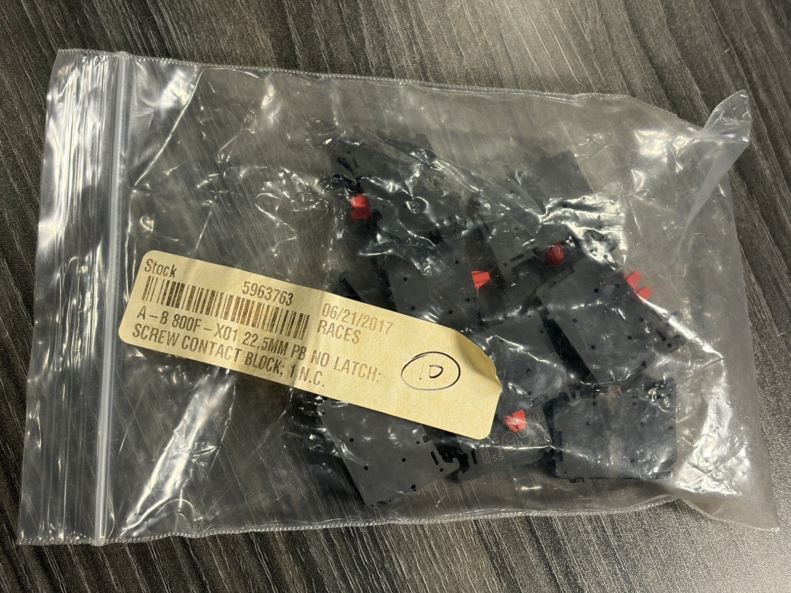 Allen‑Bradley 800F‑X01 Ser A Contact Block 1NO 600V Auxiliary Contact – QTY-10