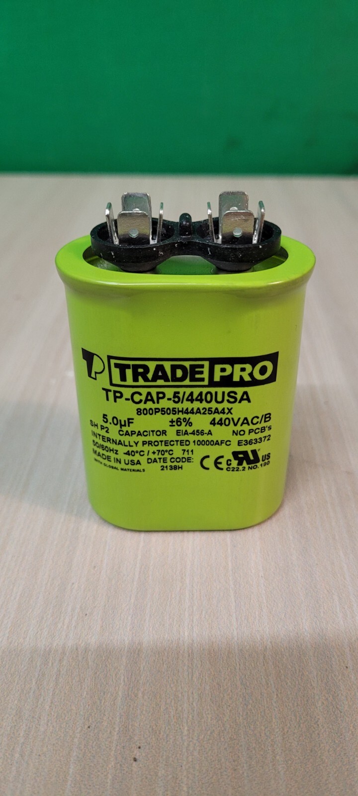 Tradepro Single Oval Run Capacitor 5 MFD 50/60hz 440/370 VAC DUAL VOLTAGE RATED