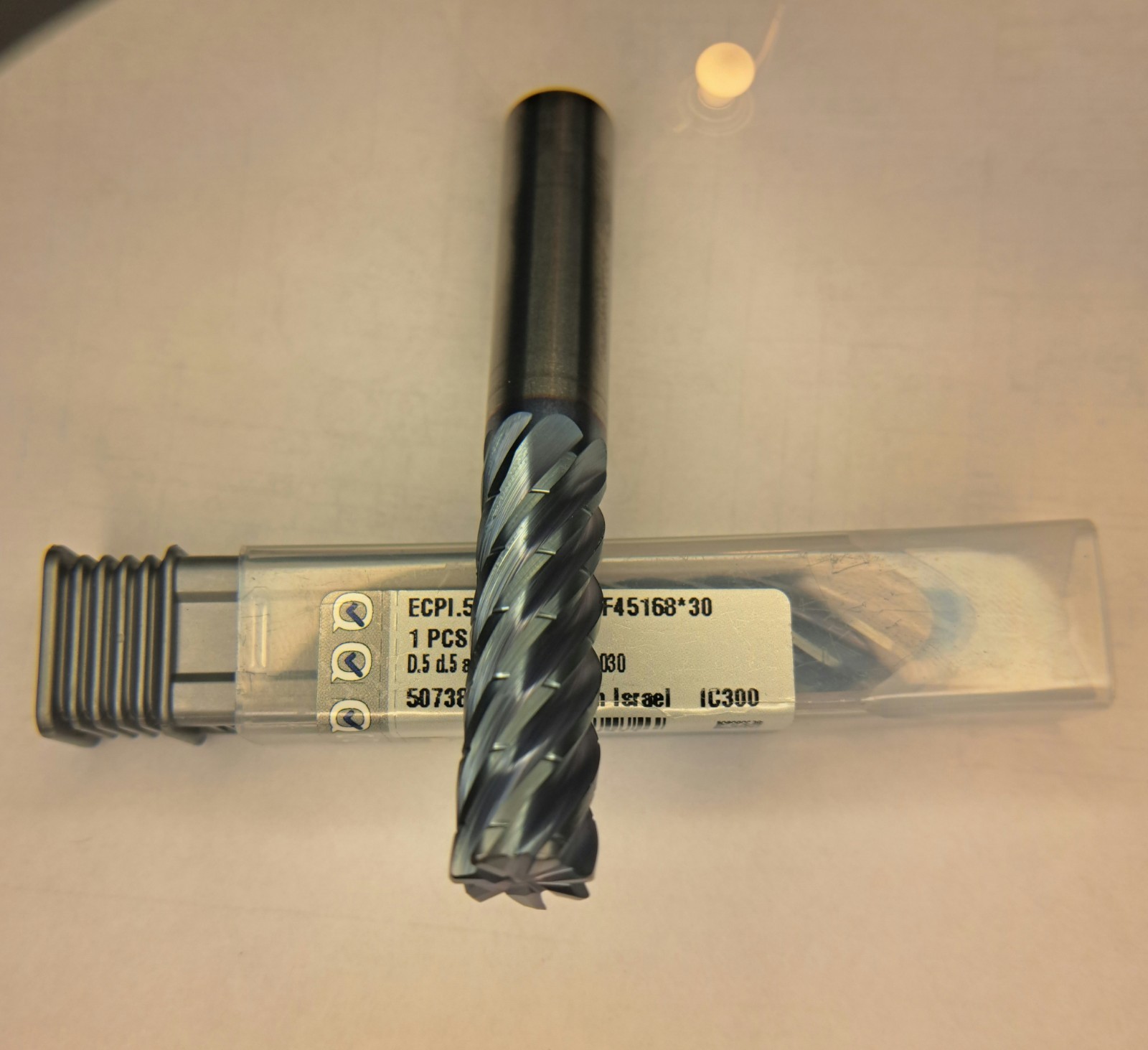 1/2 Solid Carbide Endmill (Chip Breaker)