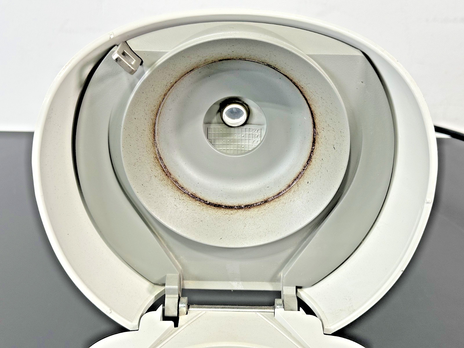 Eppendorf MiniSpin 5452 Laboratory Microcentrifuge For Parts Repair