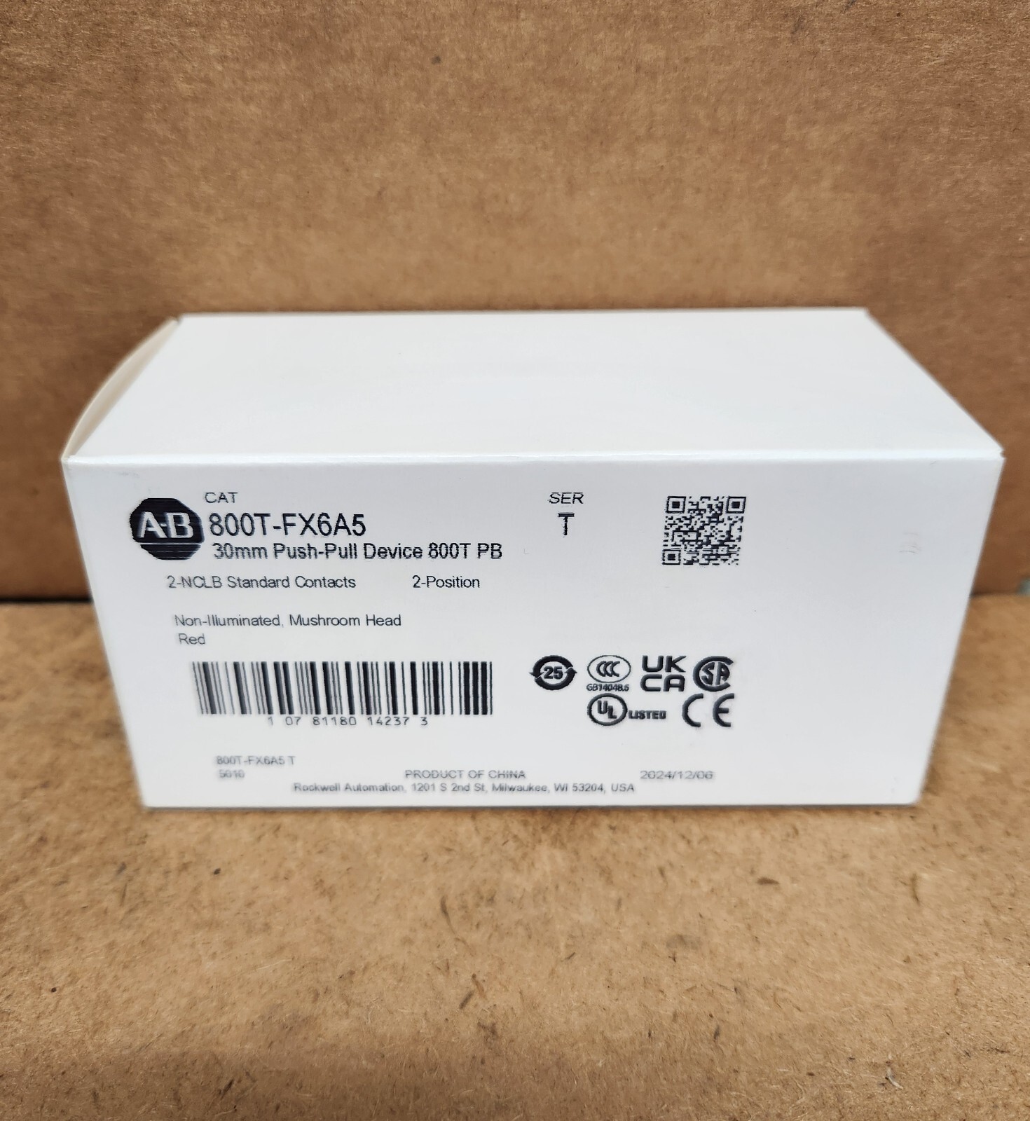 New Allen-Bradley 800T-FX6A5 * Push-Pull Device, Red, Non-Illuminated
