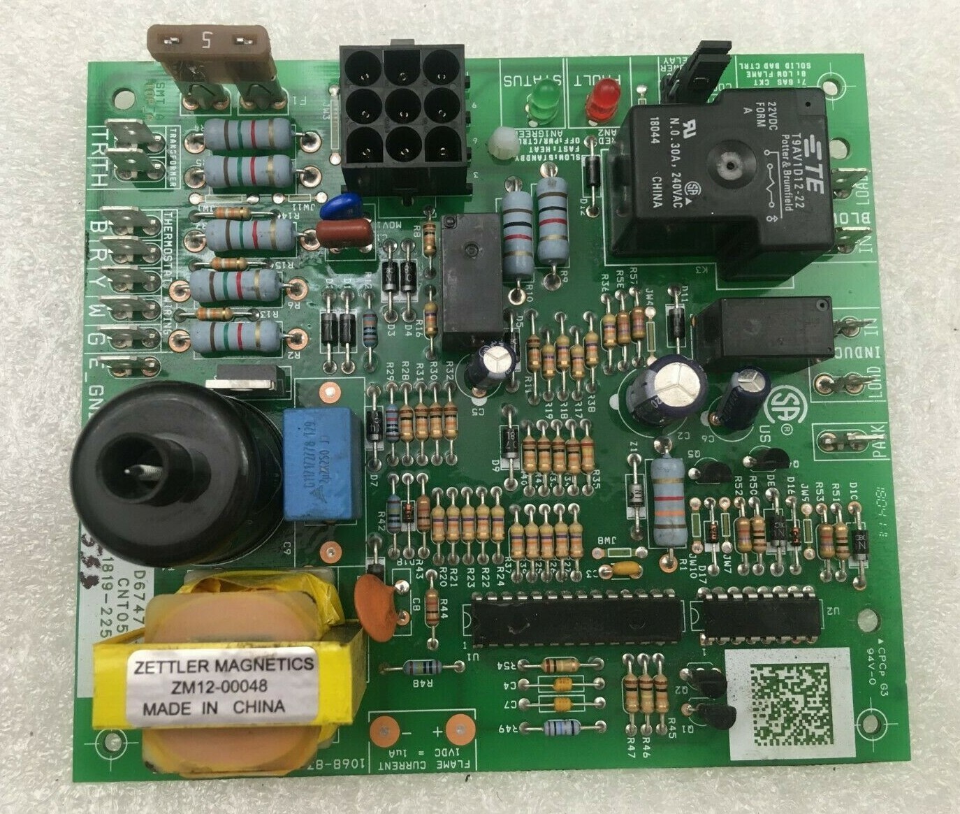 TRANE American Standard D674711P01 Furnace Control Board 1068-110 used #P533