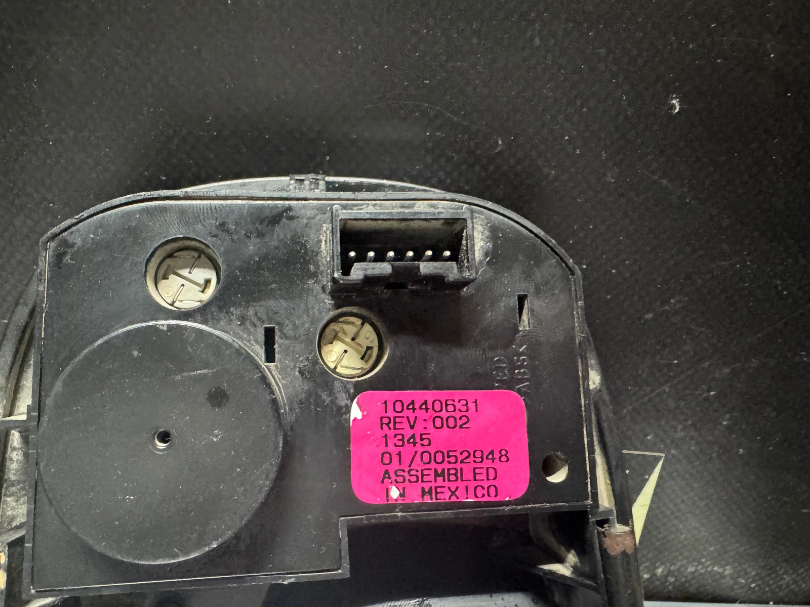 1997-2004 C5 CORVETTE ACTIVE HANDLING TRACTION CONTROL SWITCH OEM 10440631 #N517