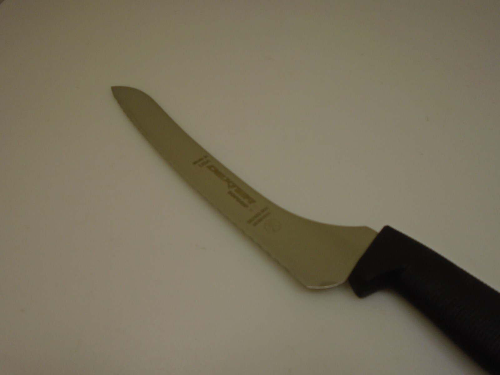 Dexter USA Set (2) 9″ Offset Scalloped Slicer Bread Knives Black Factory Second