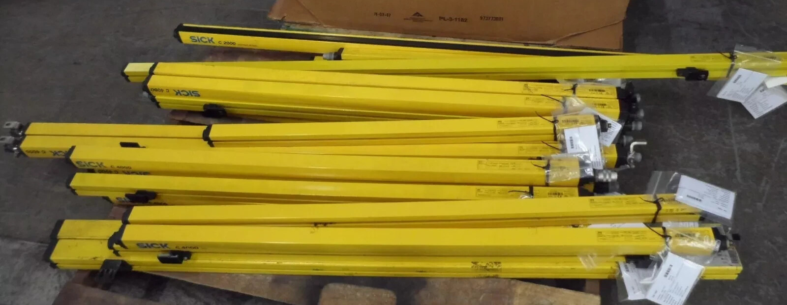 Leuze Lumiflex CR14-1200/BH5 Safety Light Curtain Receiver / 30 Days Warranty.