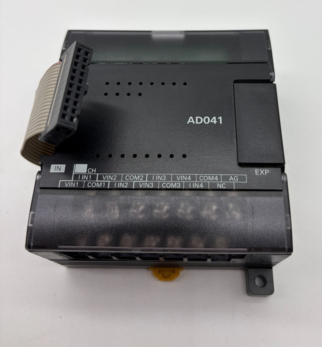 CP1W-AD041 1PCS NEW OMRON PLC MODULE, New Open Box