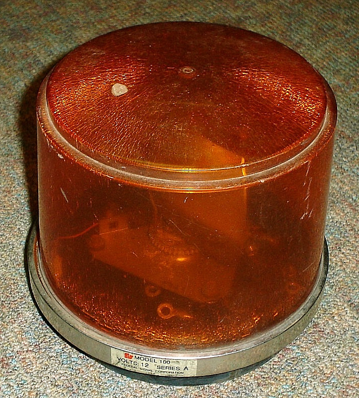 Vintage Federal Signal Rotating Beacon Light 12 Volts Series A Model 100 Amber