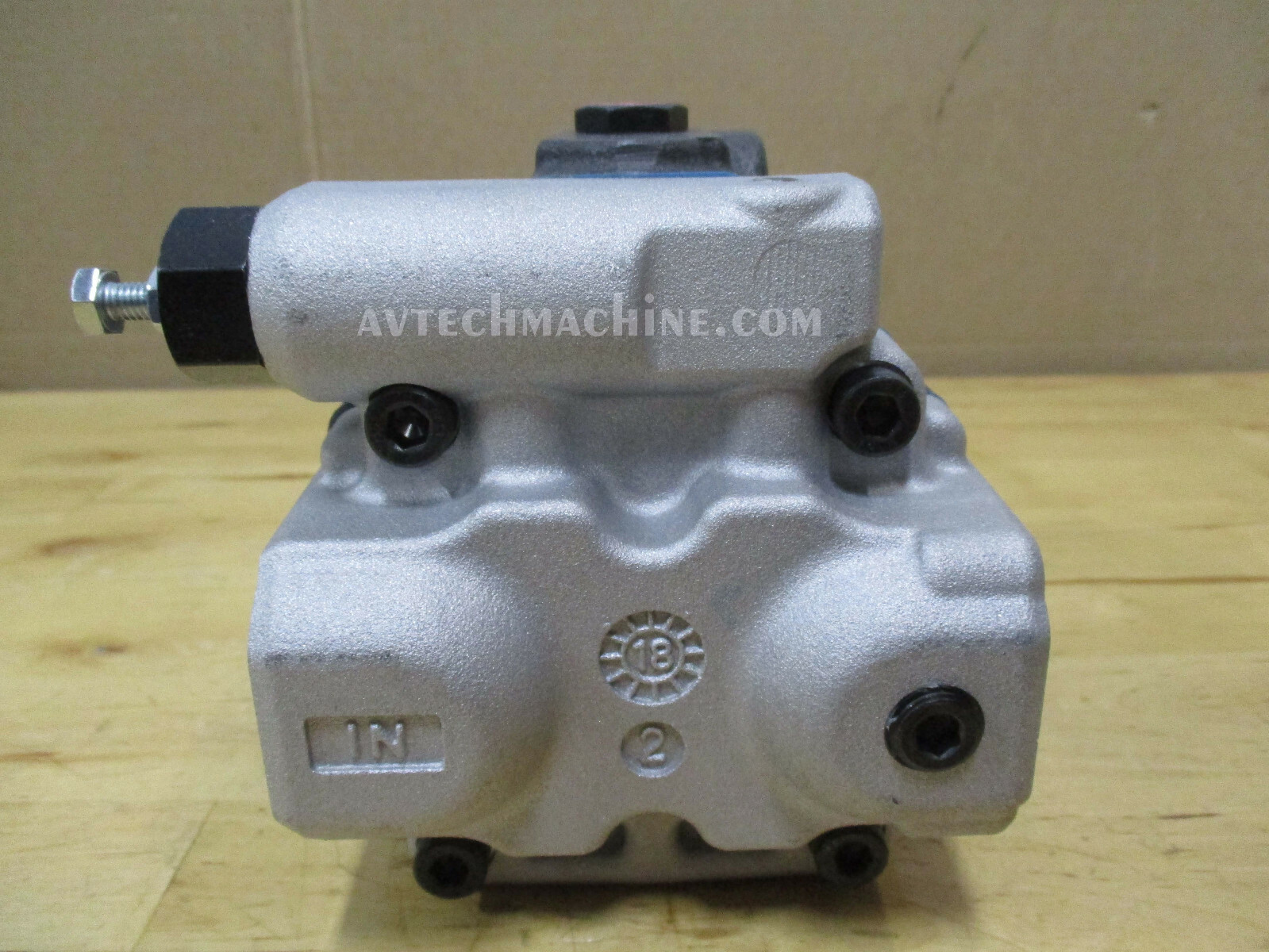 Yuken Hydraulic Piston Pump ARL1-12-FR01S-10