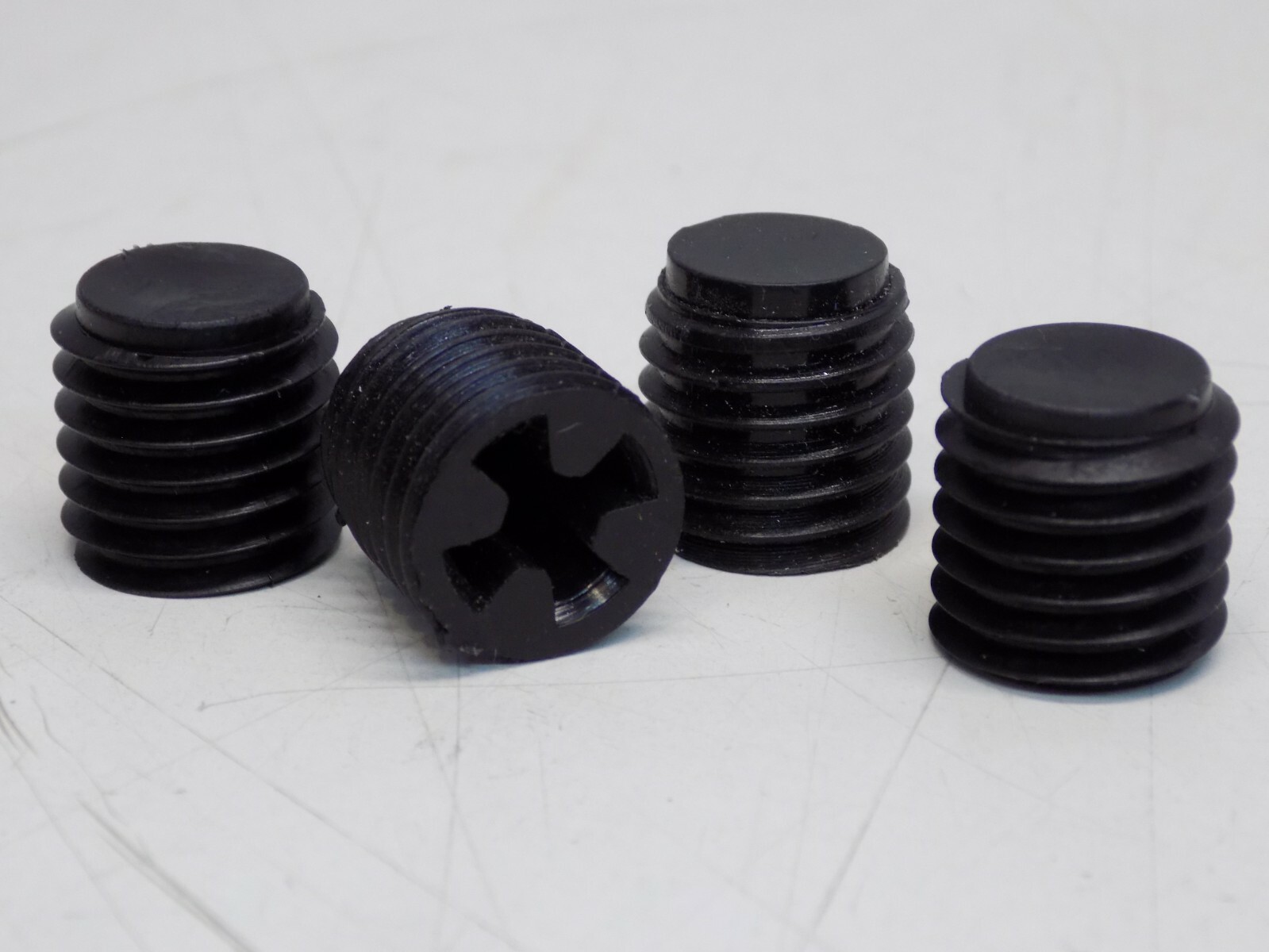 4 Plastic 5/8-11 Threaded Dust & Moisture Protective Plug Paint Thread Protector