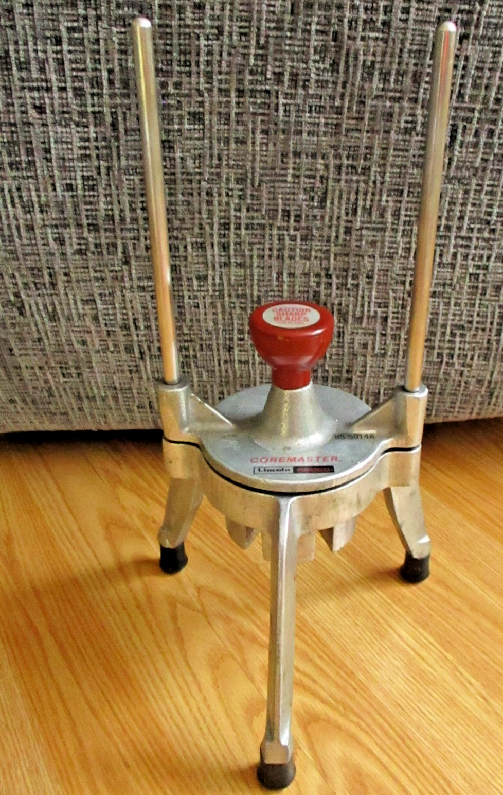 Lincoln Redco Coremaster Commercial Apple Corer 6 Section Wedge Slicer