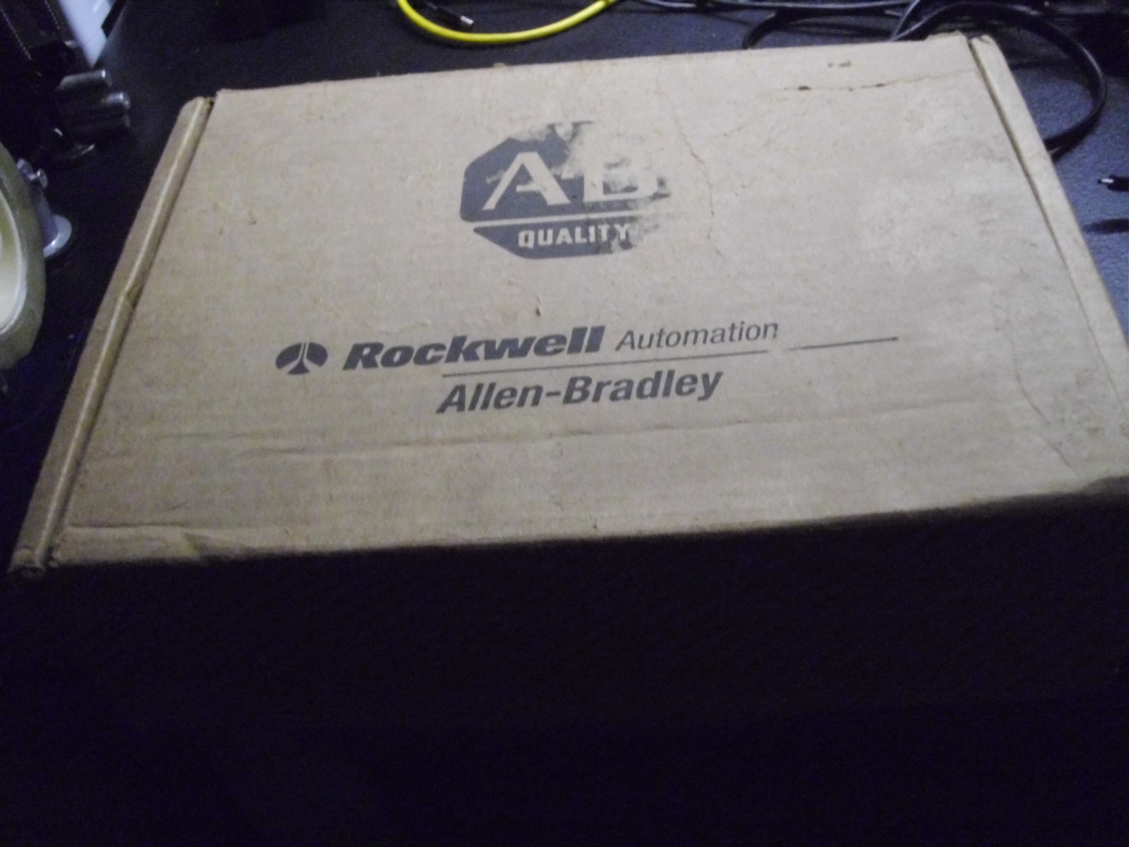 ALLEN BRADLEY 1761-HHP-B30 24VDC MICROLOGIX HAND-HELD PROGRAMMER With Cable