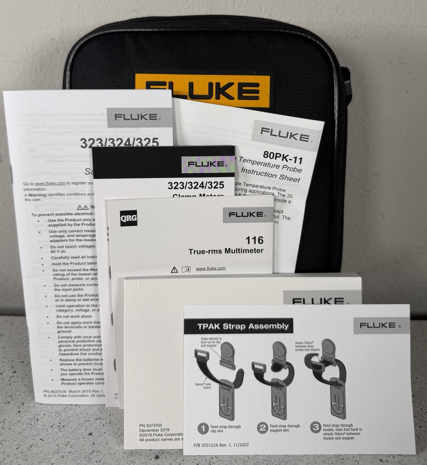 Fluke 116/323 KIT HVAC Compact Multimeter & Clamp Meter Combo Kit New!!