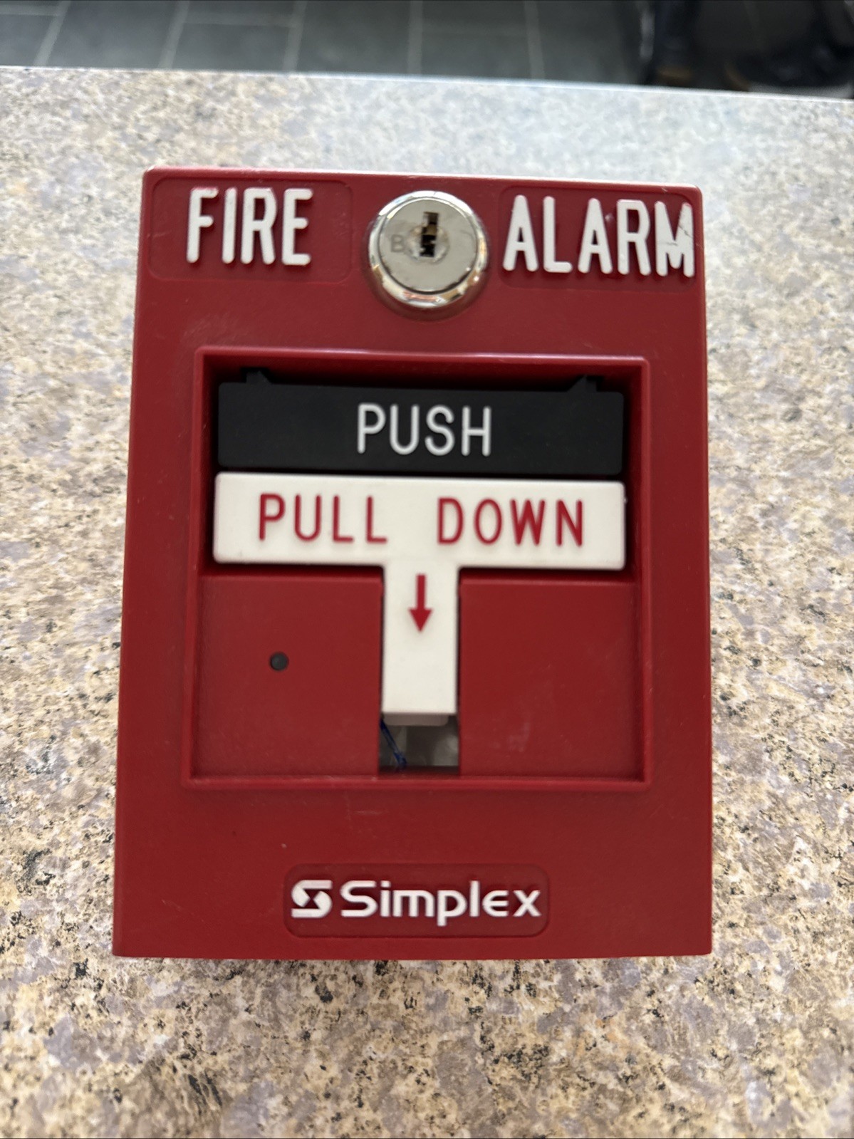 SIMPLEX 4099-9006 IDNet ADDRESSABLE FIRE ALARM PULL ST ATION