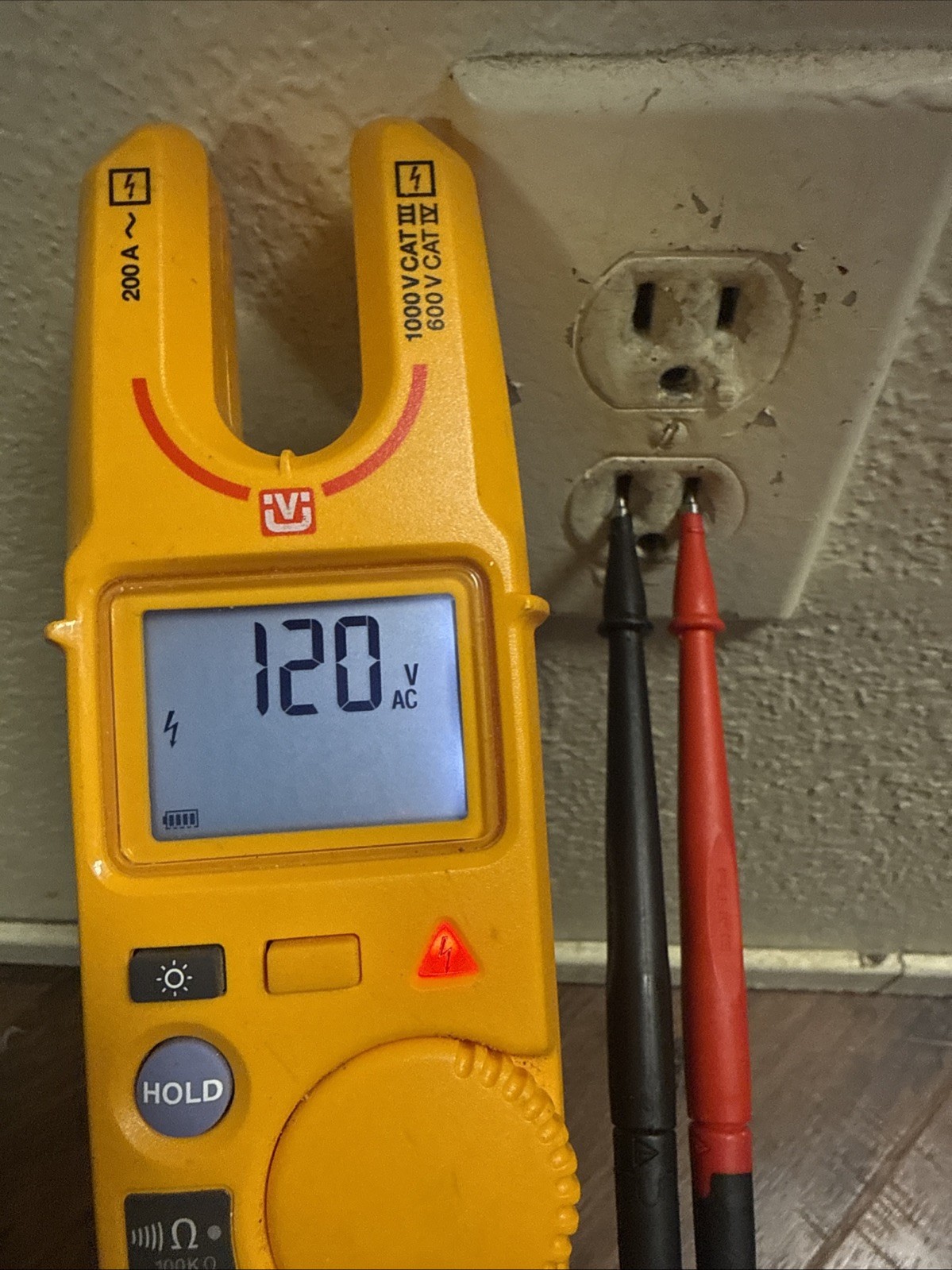 Fluke T6-1000 PRO True RMS Multimeter Tester 1000V CAT III/IV Field Sense