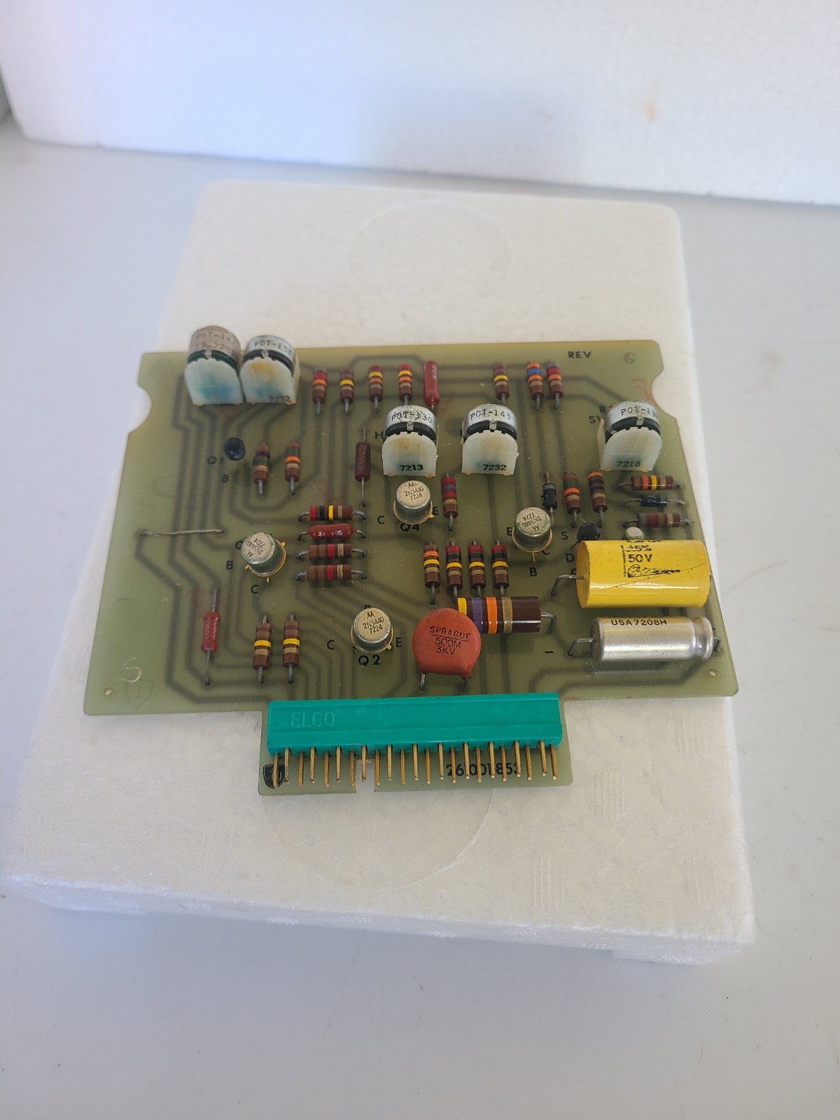 Vintage Board 261001-853 With Elco 7022
