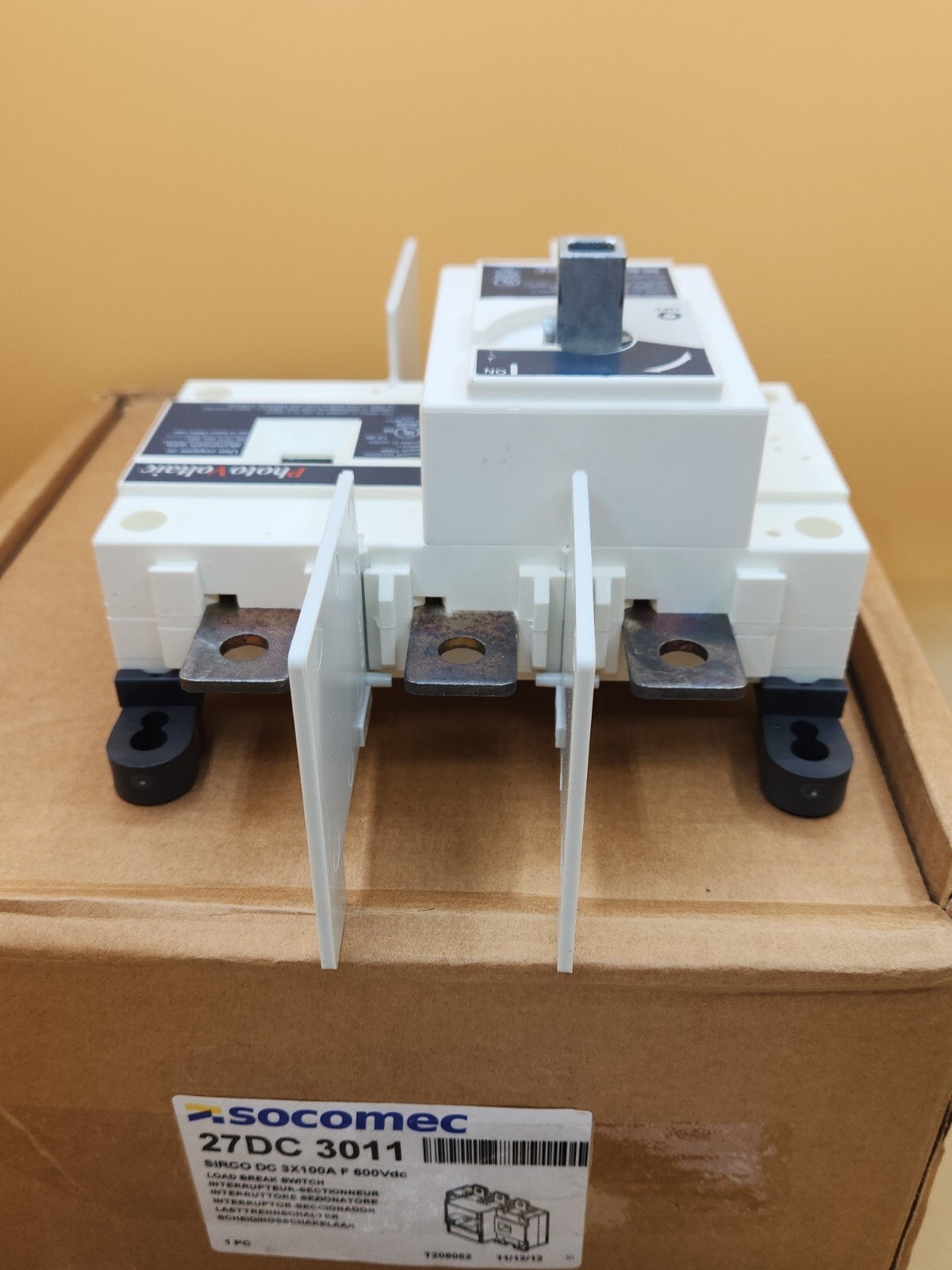 SOCOMEC 27DC3011 SIRCO DC Disconnect Load Break Switch 100A 600 V 3 Pole New