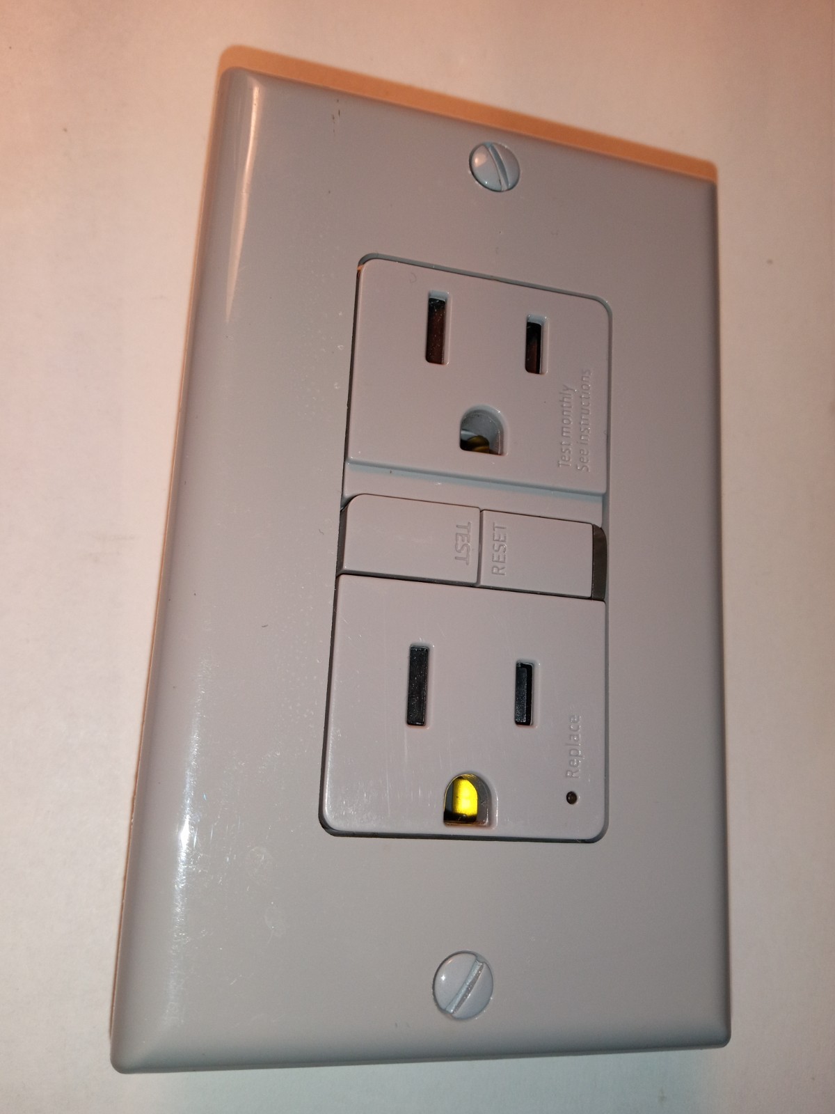 Eaton Tamper Resistant GFCI Receptacle 15A Grey. Or LEVITON 15A 125V