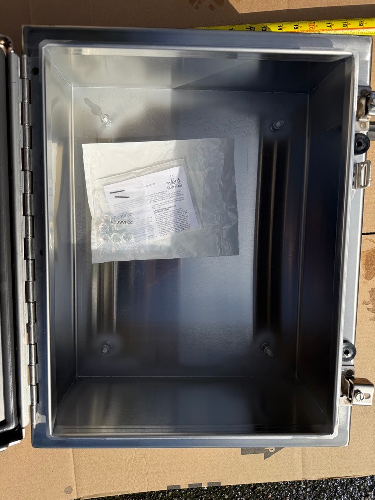 Hoffman nVent A24P16SS6 Stainless 316 Steel Wall-Mount Enclosure 21″x 13″x 6″NEW