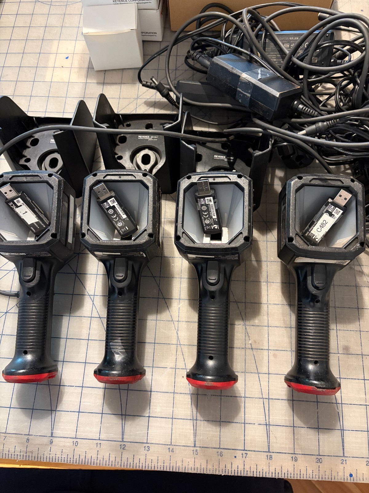 KEYENCE SR-G100 Handheld Barcode Scanner
