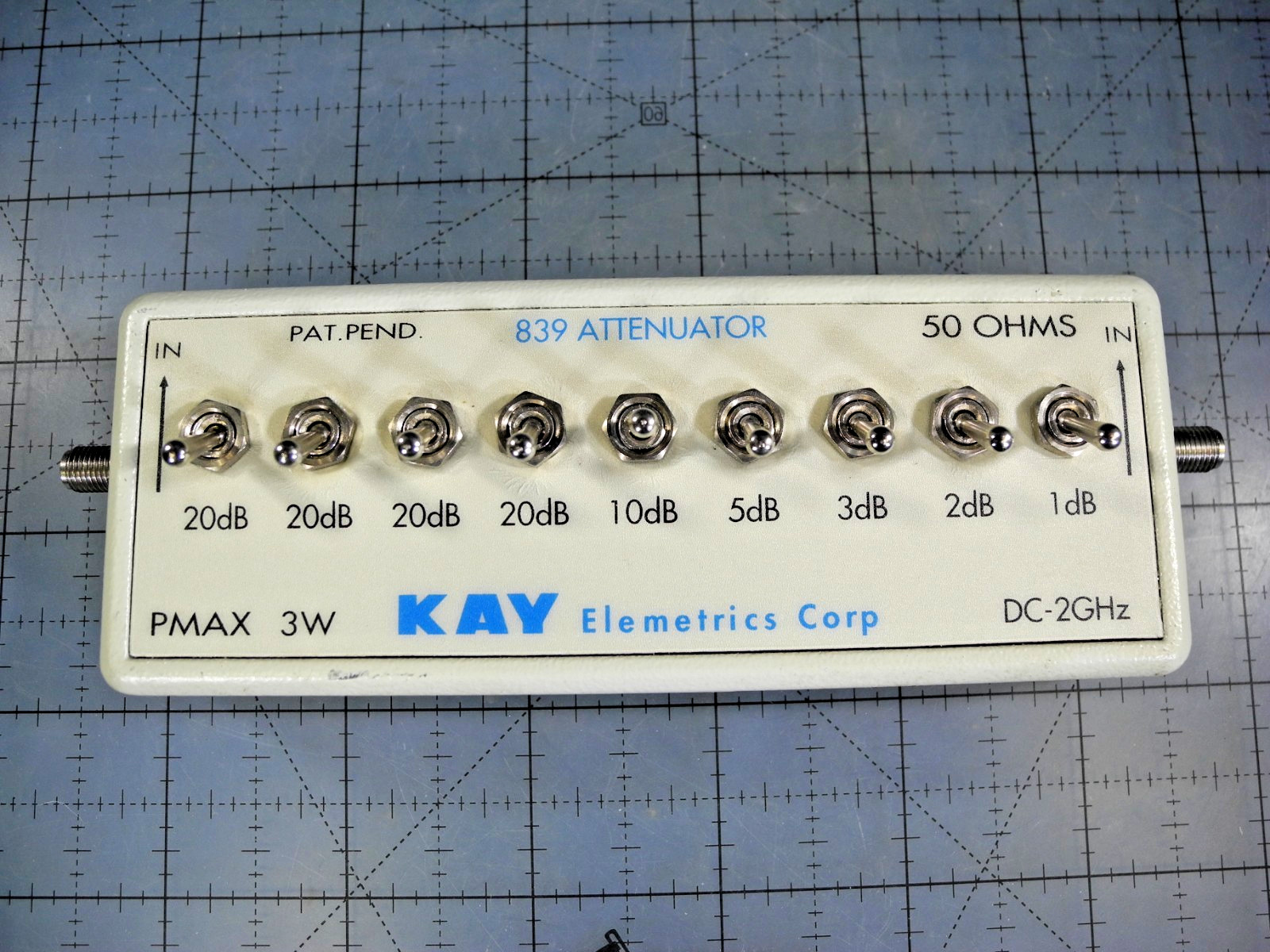 KAY 839 ATTENUATOR SWITCHING 50 OHMS DC-2HGZ 3W PMAX SMA (Free Shipping!)