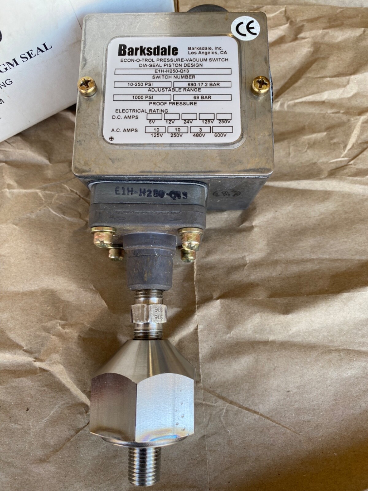 U.S. Filter Wallace & Tierman U24860, Barksdale pressure switch E1H-H250-Q13