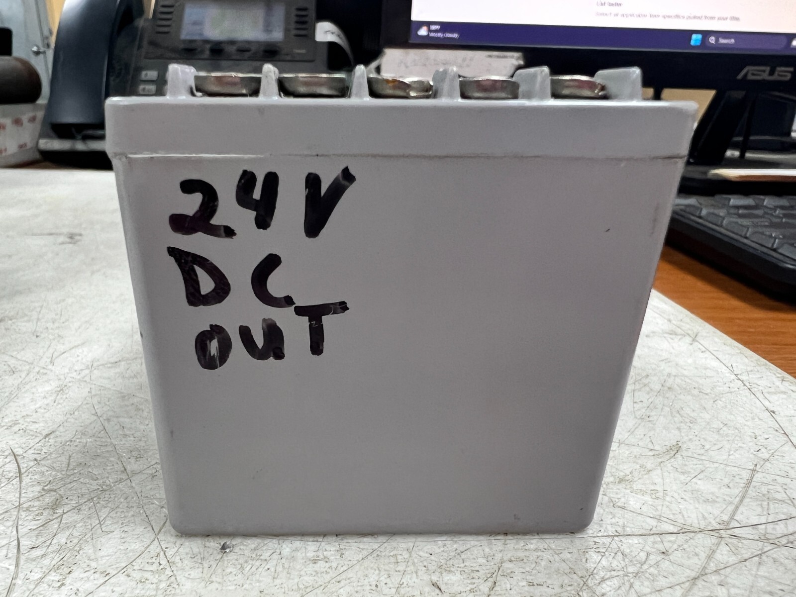 👀 ACOPIAN AC TO DC POWER MODULE 85-180 VAC IN 24 VDC OUT 2.1 AMP 24WB210