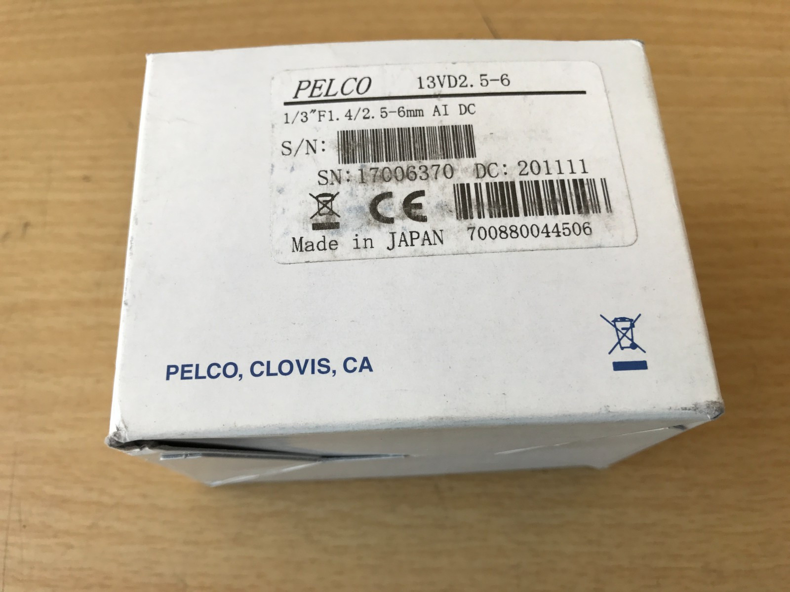 New Pelco 13VD2.5-6 Varifocal Lens 1/3″, F/1.4 , 2.5-6mm, Auto Iris CS Mount