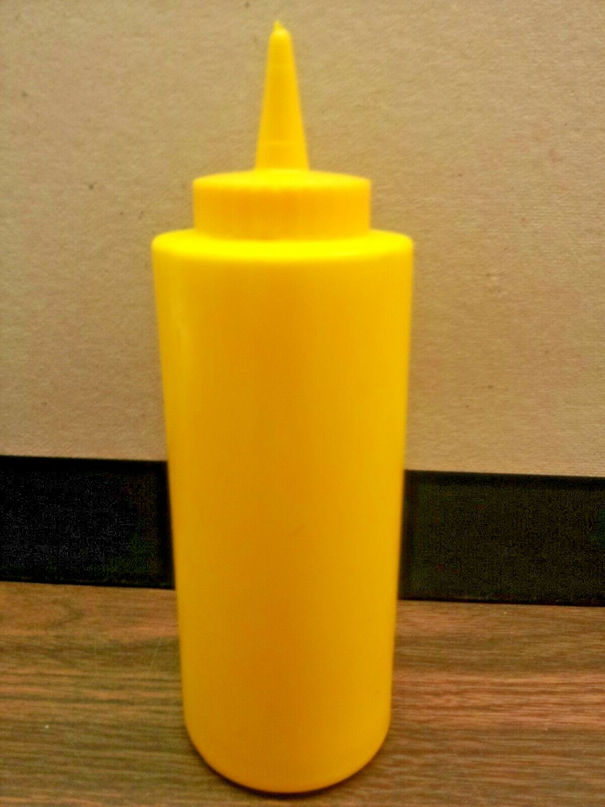 (ONE) 12 oz YELLOW PLASTIC MUSTARD REFILL BOTTLE HAMBURGERS/HOT DOGS