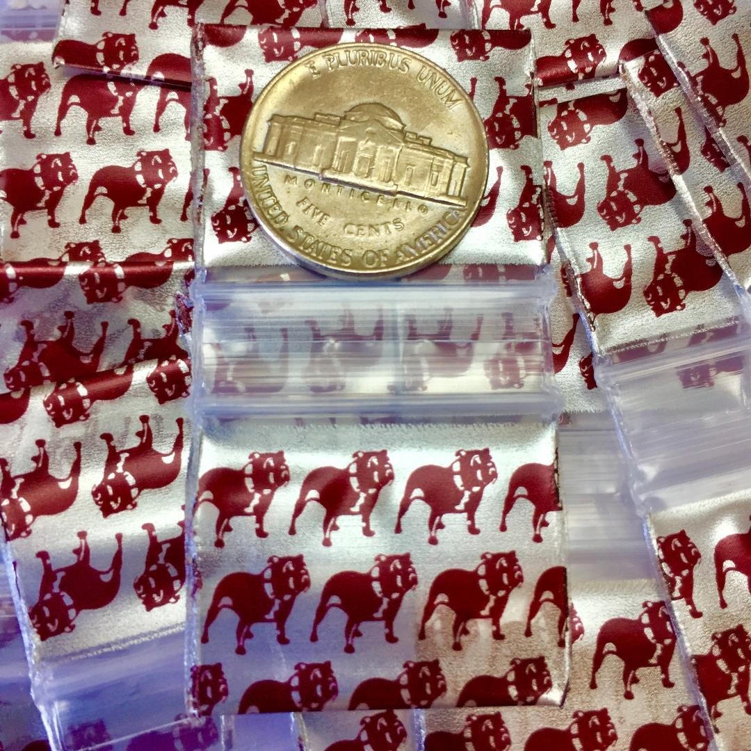 BaggiesSince1987 – 12510-S DESIGN ZIP BAGS 300PCS BUNNY ON SILVER, READ DETAILS