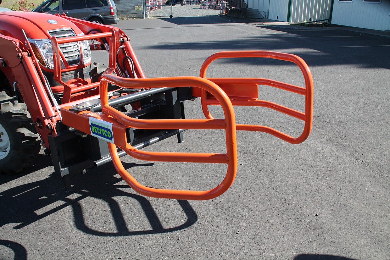 Bale Gripper Standard Skidsteer/Tractor, FH-BG130