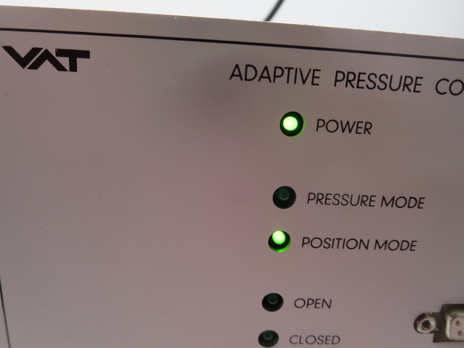VAT PM-4 Adaptive Pressure Controller 100-240VAC 50/60HZ Powers On