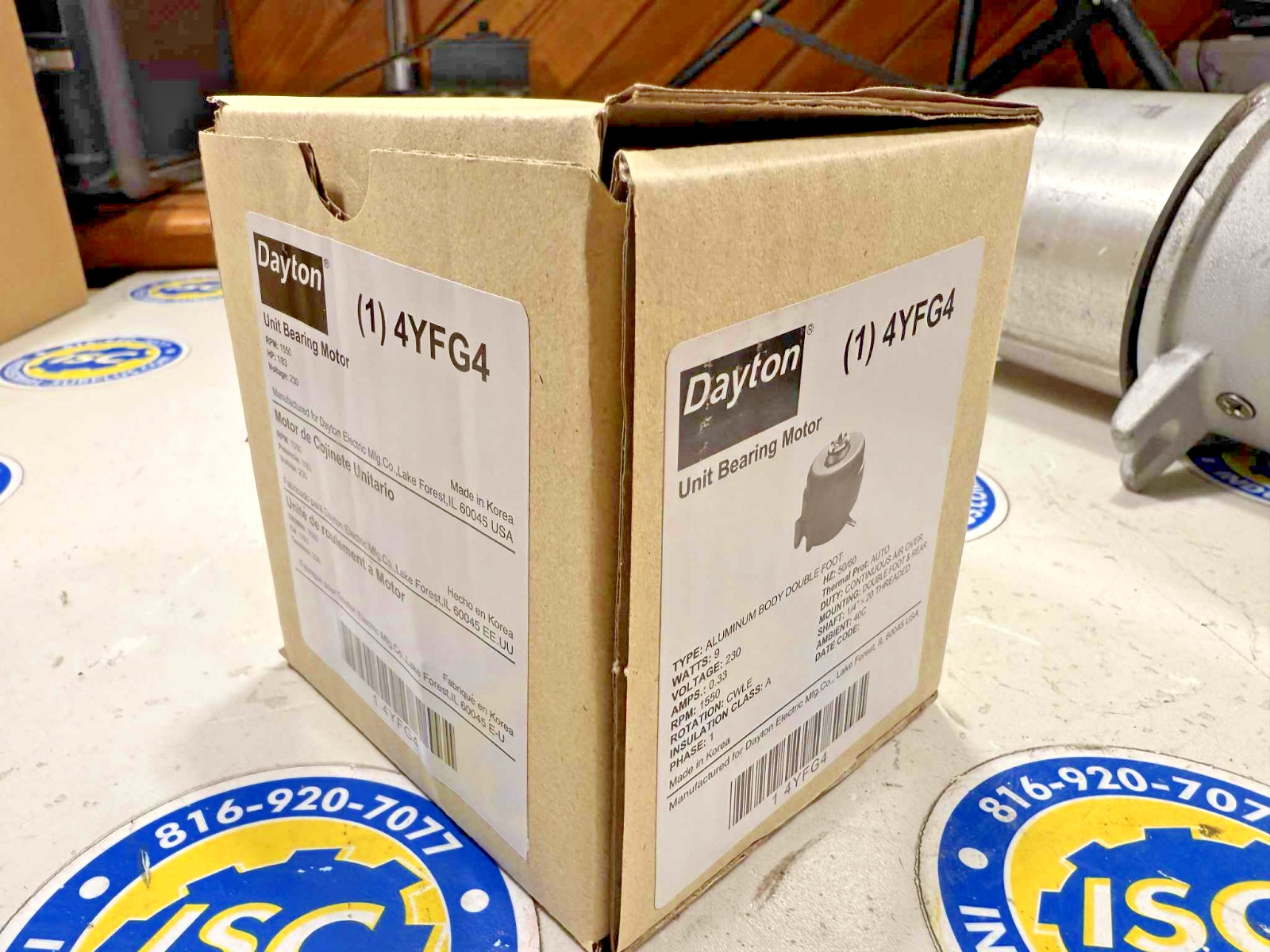 Dayton 4YFG4 unit bearing motor : Cast aluminum frame, rear/double foot mounting