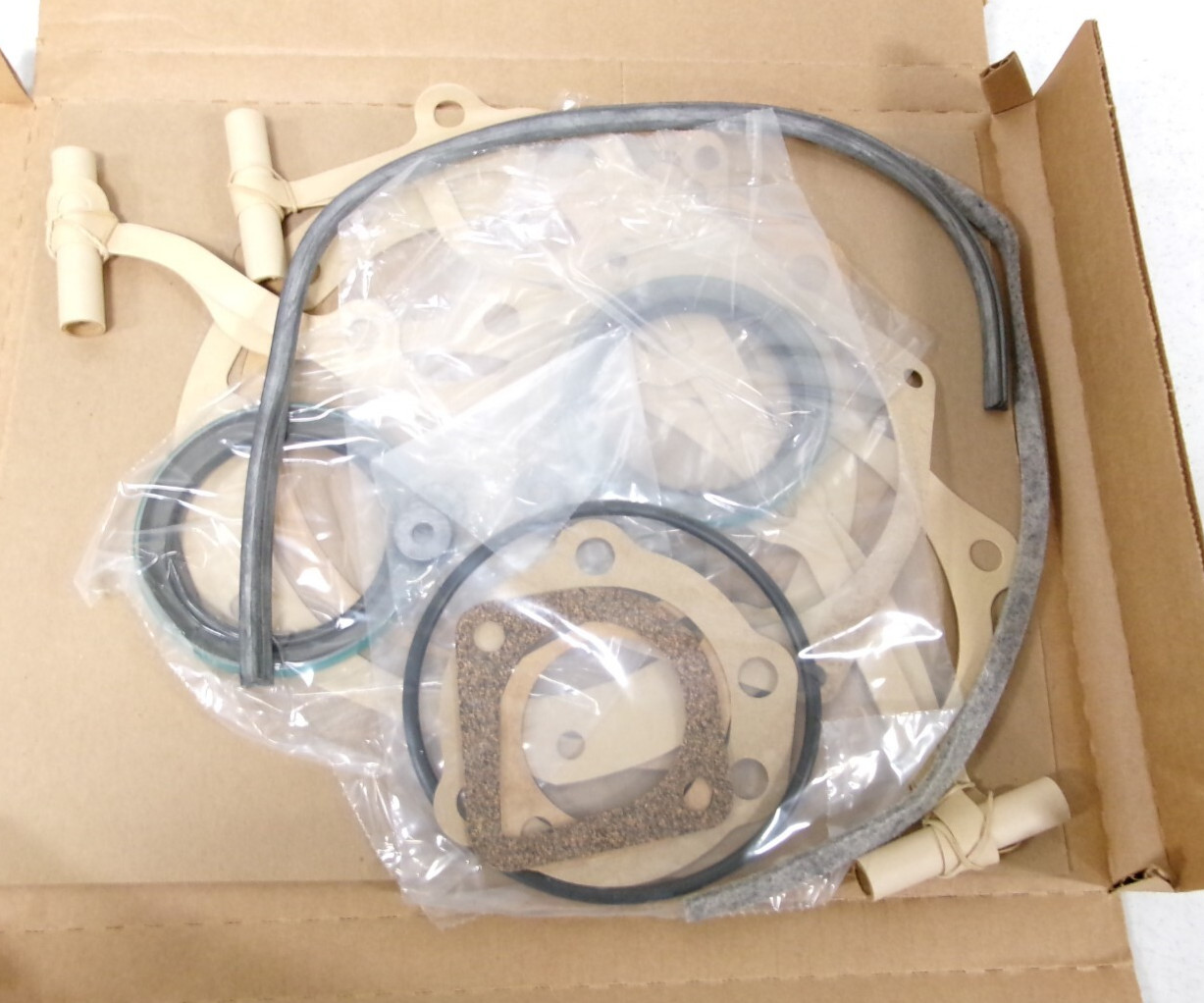 John Deere 60 Crankshaft Replacement Gasket Kit AA5369R from John Deere