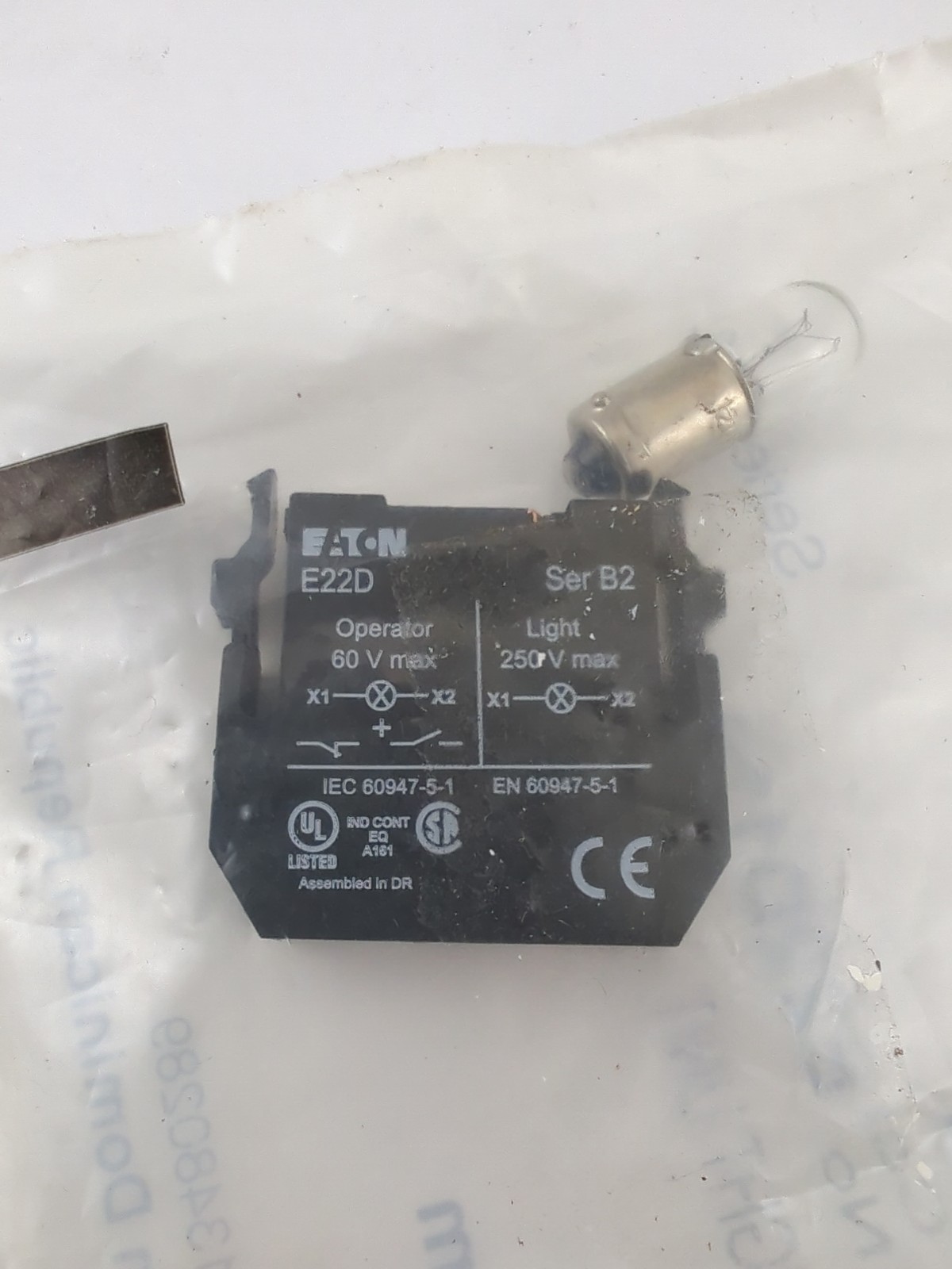 NEW Eaton E22D120 Full Voltage Indicator Light Unit 120V Bulb Cutler-Hammer E22D