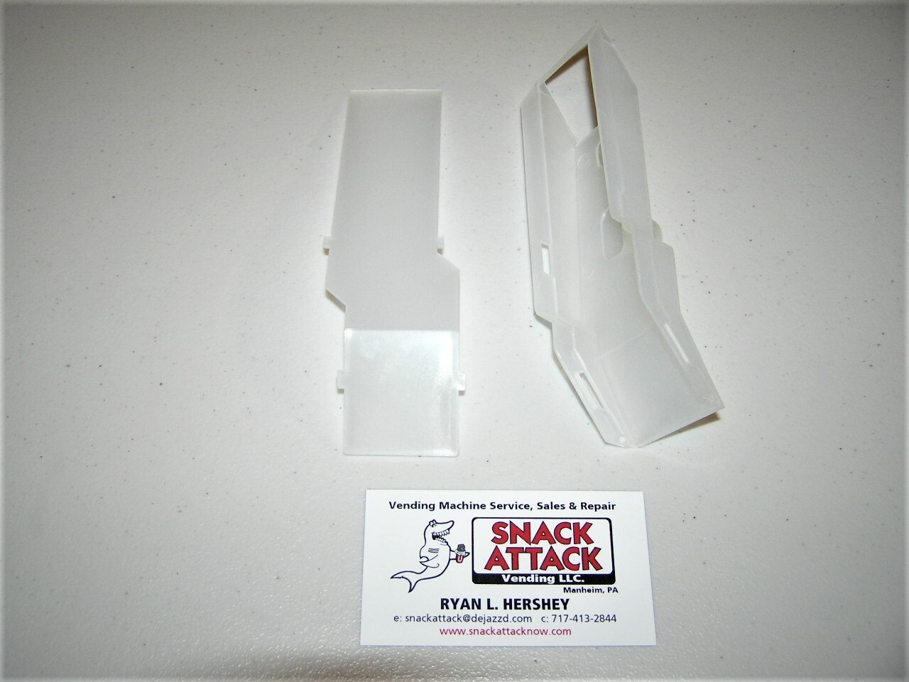DIXIE NARCO 180, 276, 348, 360, 368, 440, 501T SODA MACHINE 6 1/4″ Coin Chute