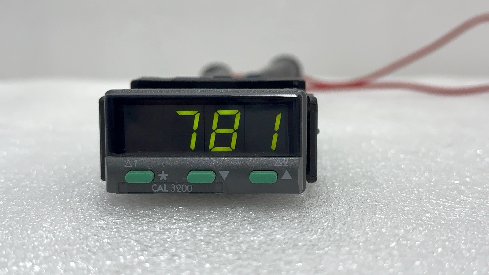 CAL CONTROLS 3200 TEMPERATURE CONTROLLER