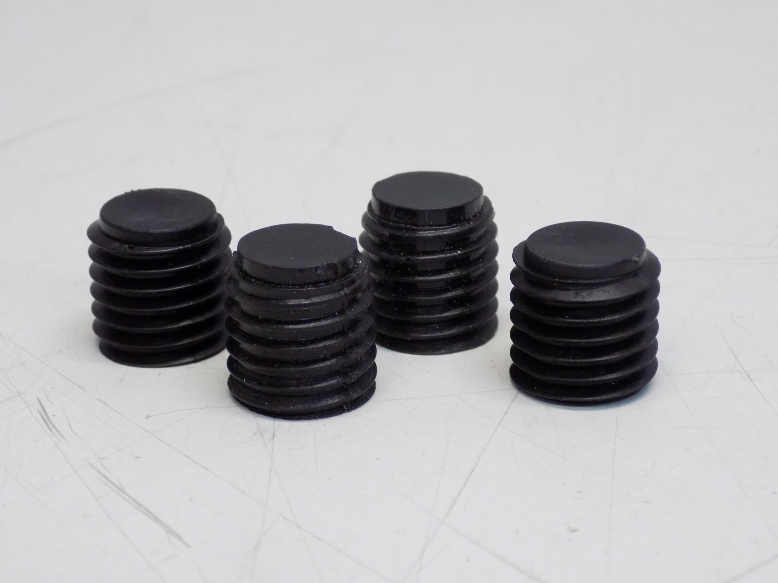 4 Plastic 5/8-11 Threaded Dust & Moisture Protective Plug Paint Thread Protector