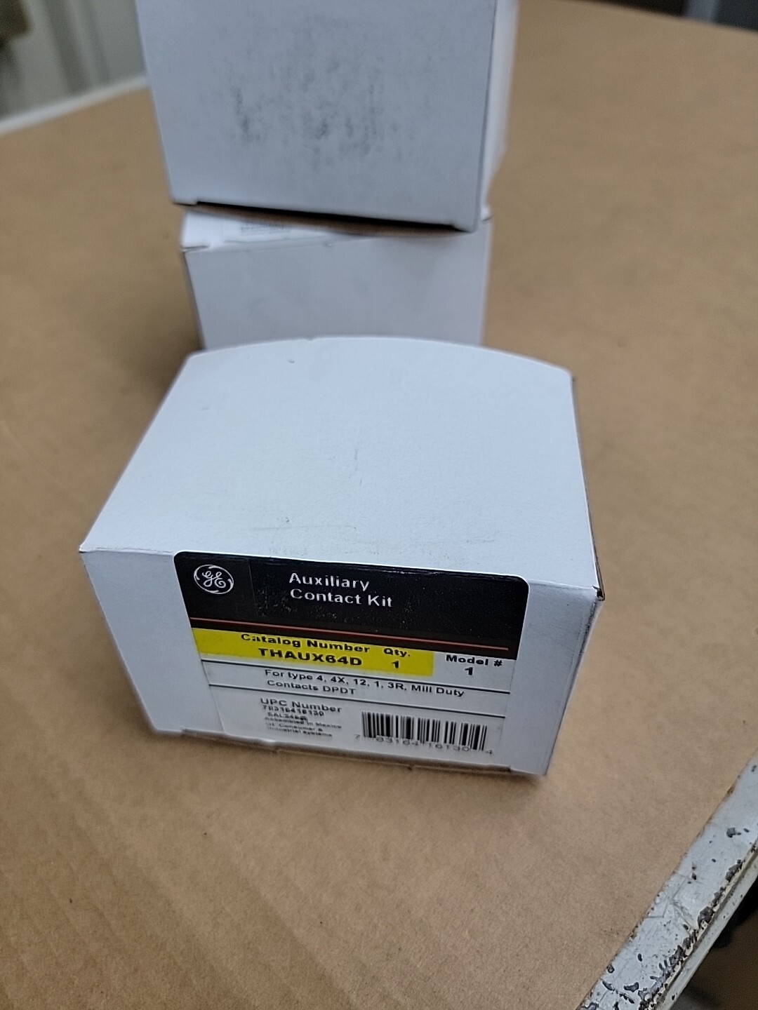 General Electric THAUX64D DPDT 600V Auxiliary Contact **Free Shipping**