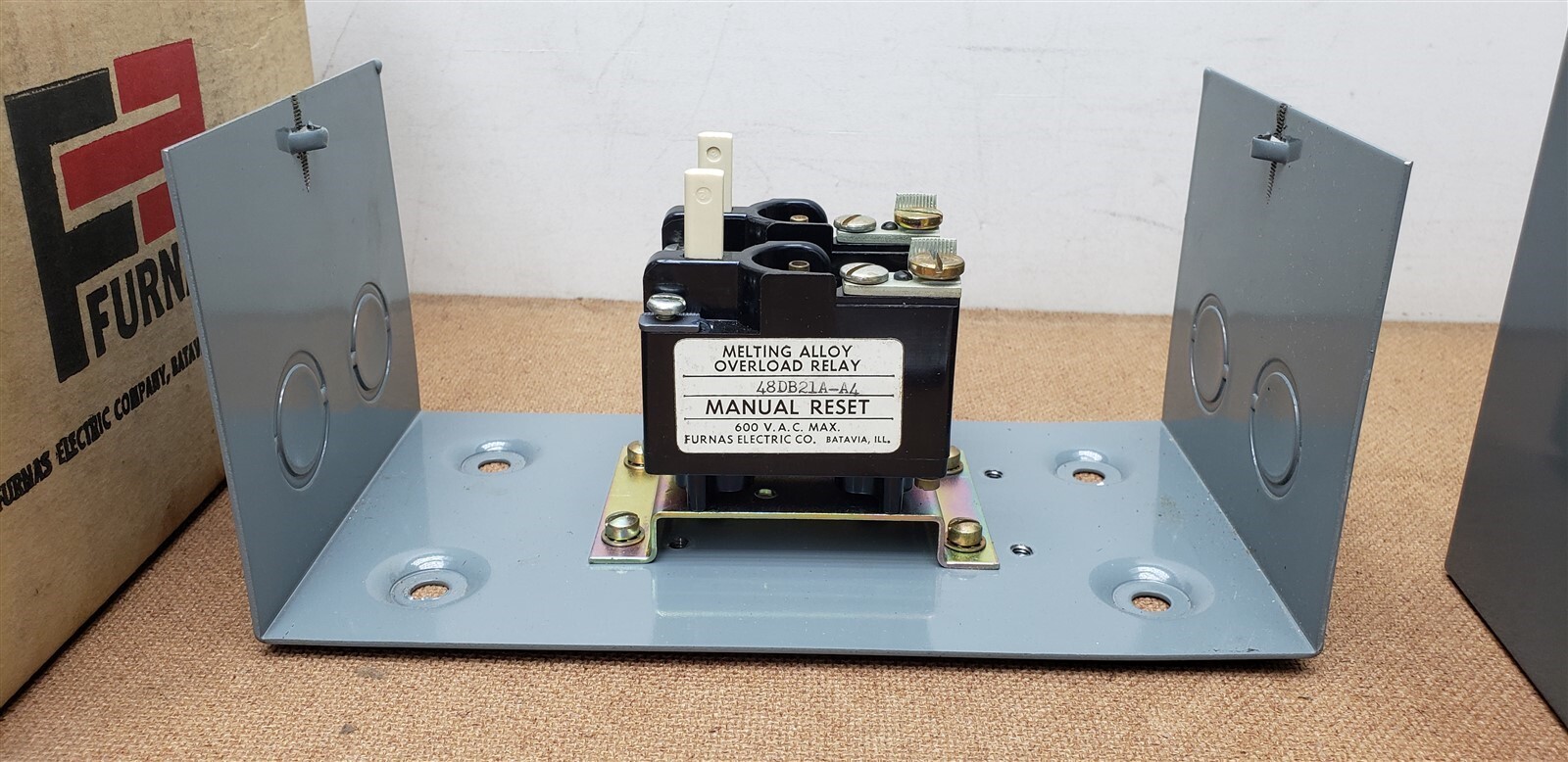 Furnas 48DB21B Includes 2 25 Amp Remote Mounted Thermal Overloads New In Box OS